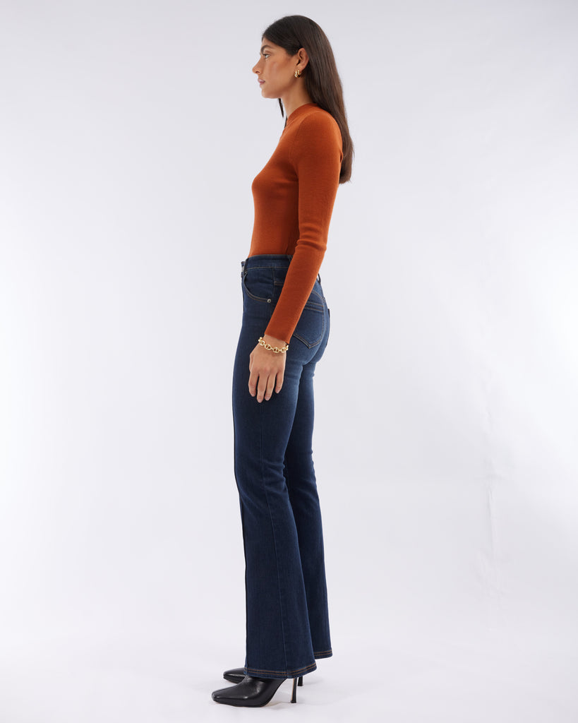 Aire Merino Knit Crew Neck Top - Rust - Second Image