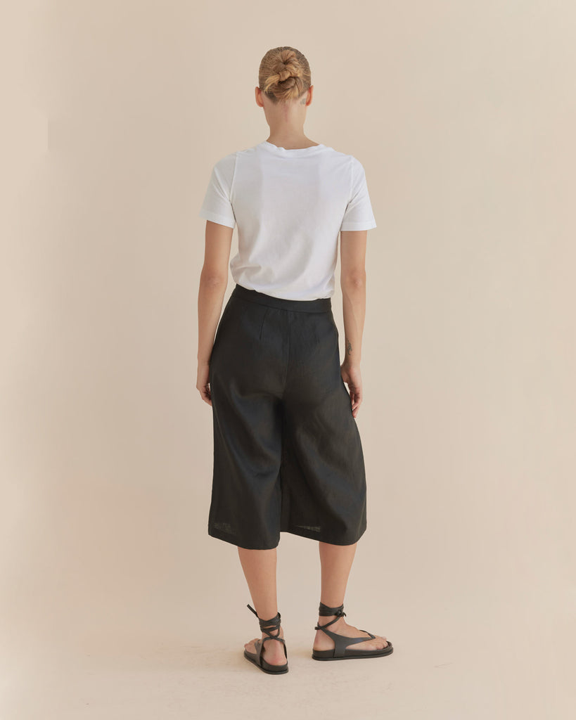 Katrina Linen Culottes - Black - Second Image